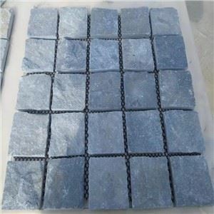 حجر الكوارتز الأزرق